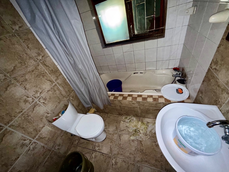 5 Bedroom Property for Sale in Vasco Estate Western Cape